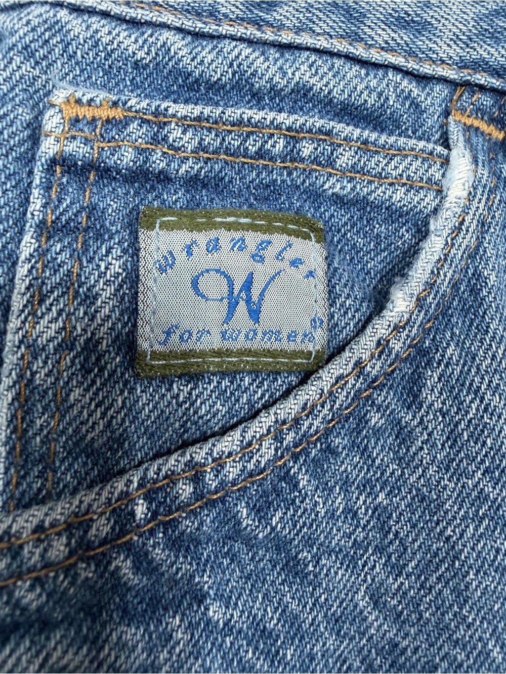 Vintage Wrangler For Women High Waisted Denim Shorts 90s Mom Made in USA Size 4 - Picture 2 of 5
